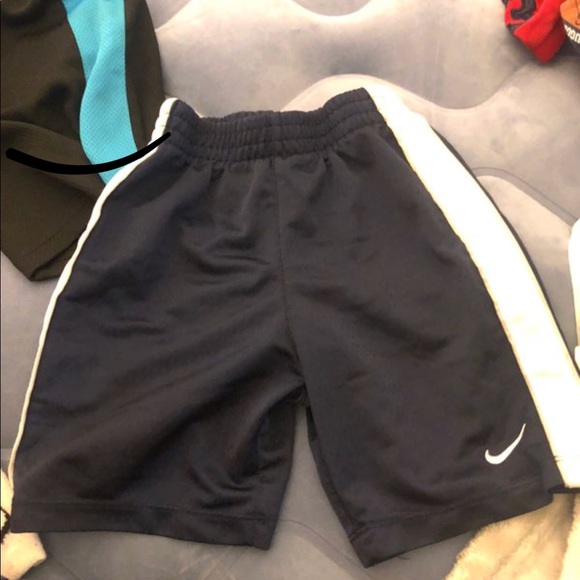 4t Shorts bundle - Picture 5 of 7